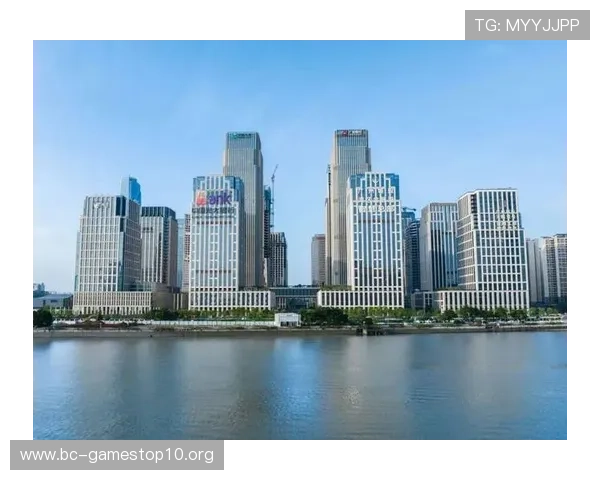 以港城在钱为中心打造湾区金融创新与产业协同发展新高地战略示范区